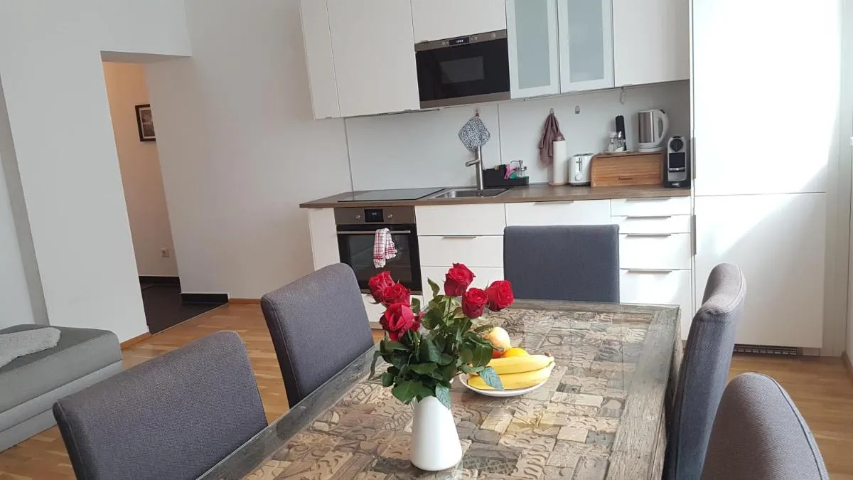 Moderne Maisonette mit Terrasse - 3