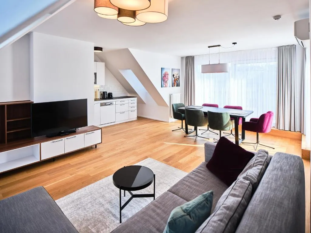 MyFavorit Apartments – Spacious Apartments next to Puplic Transport U1 direct connection to Citycenter