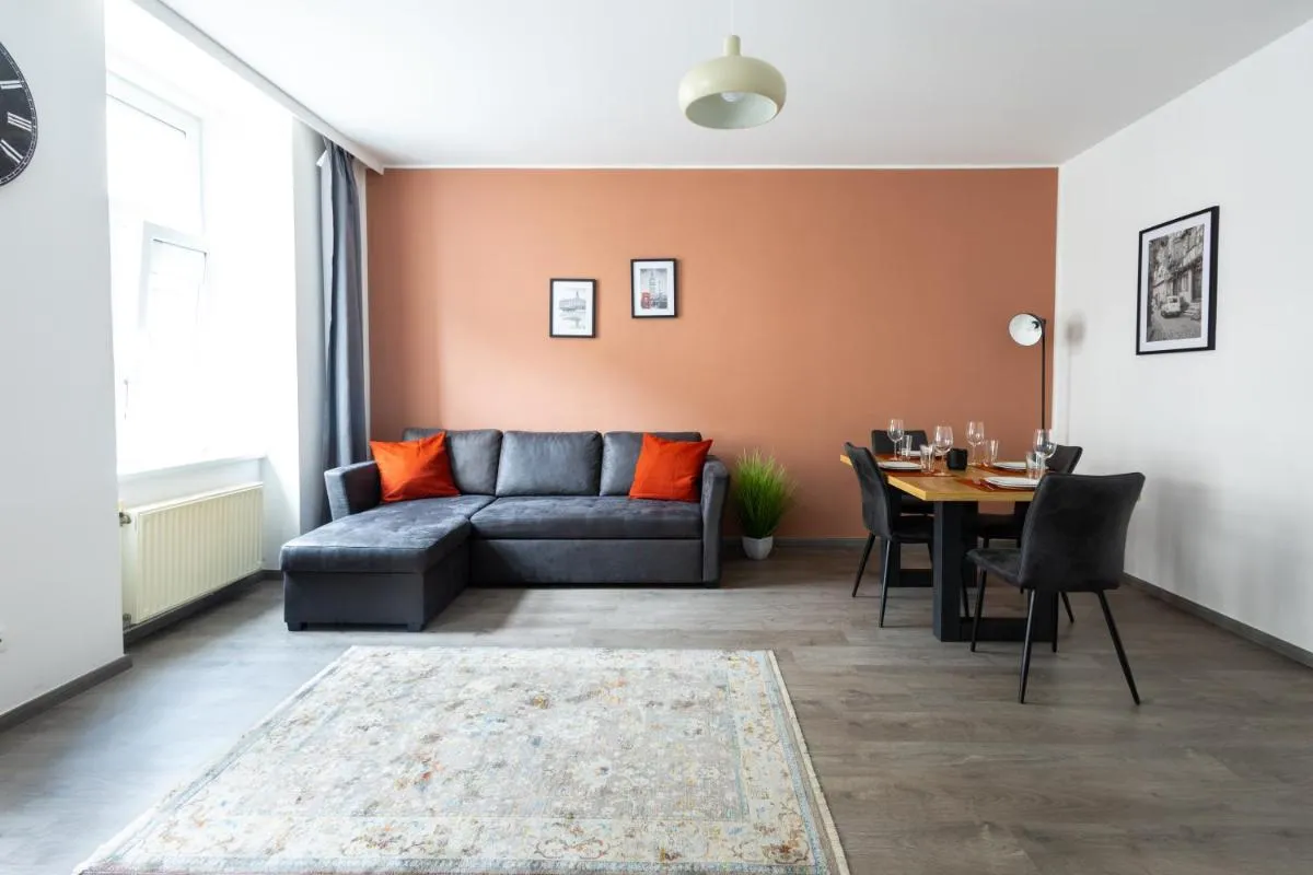 Newly renovated, quiet street central apartment with two bedrooms - 2