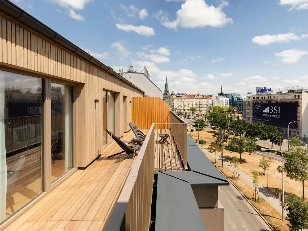 Numa l Wood Rooms & Apartments