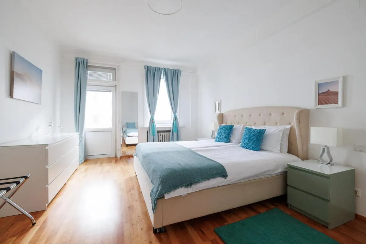 Operastreet City-Center Premium Apartment - 2
