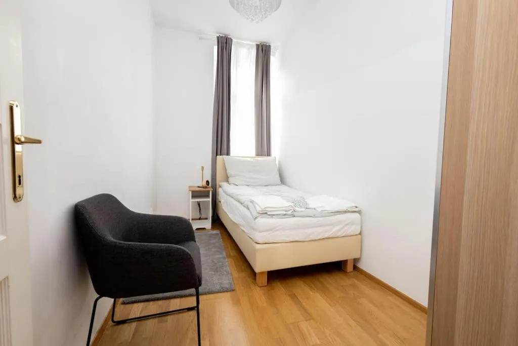 OrestaLiving- 3BR On the Daube Canal/Friedensbrücke - 3