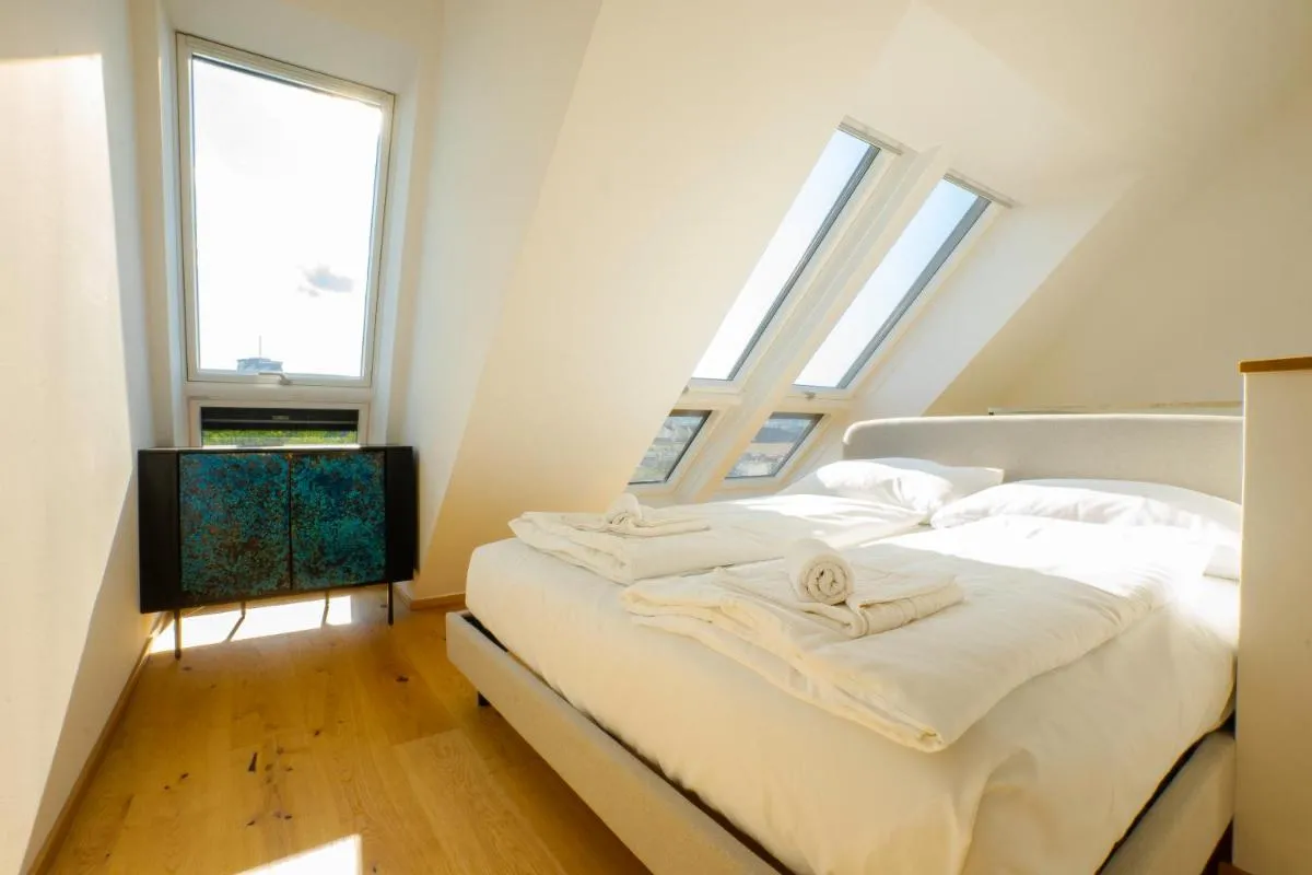 OrestaLiving – Penthouse in 2nd District with View - 2