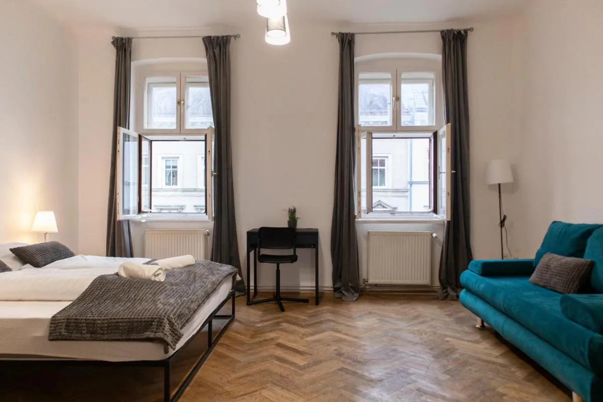 Spacious 2BR Apt.-Near Wiener Stadthalle - 3