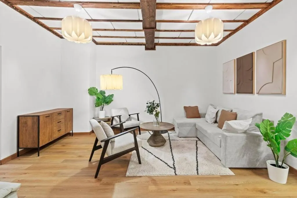 Spacious Modern Apartment I Vienna - 2
