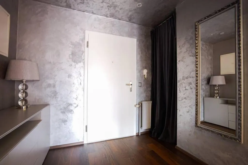 Stunning High-End 2 bedroom condo near City Center - 2