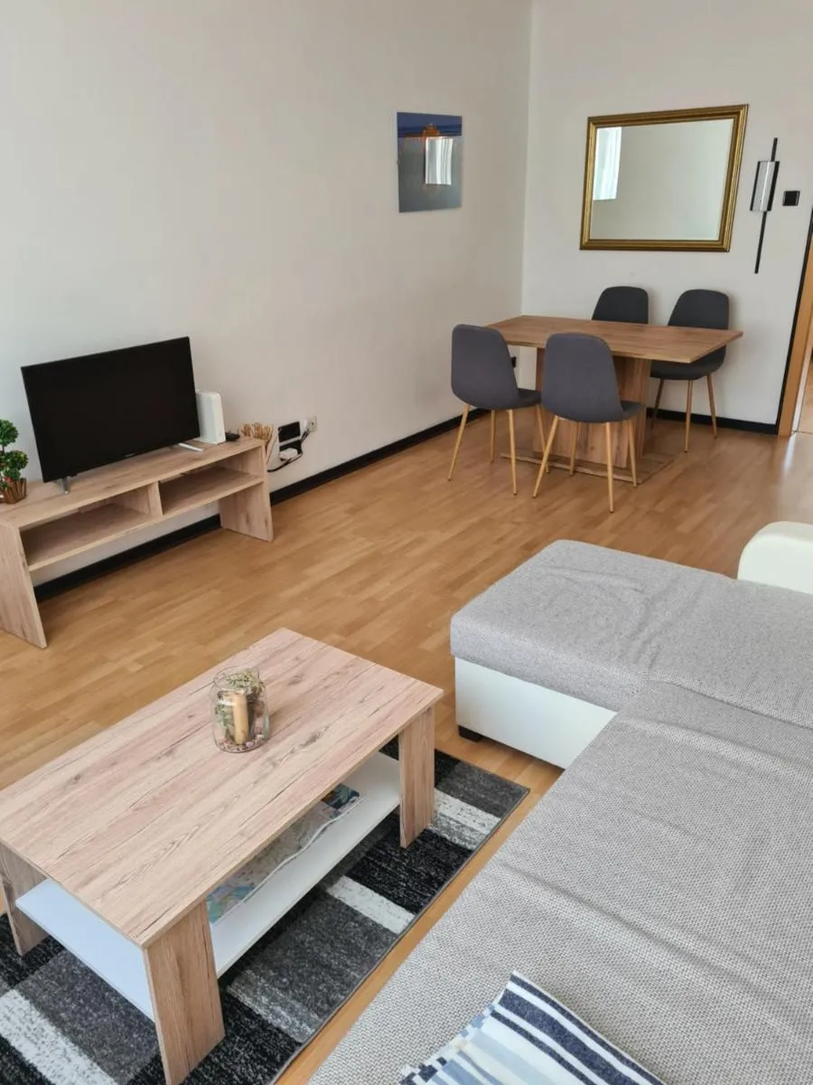 Sunny Apartment - 3
