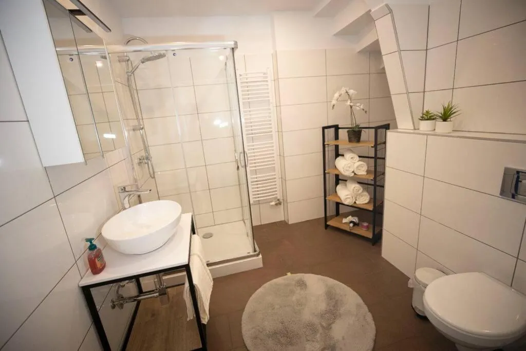 Sunny & large Penthouse with View above Vienna DG6 - 3
