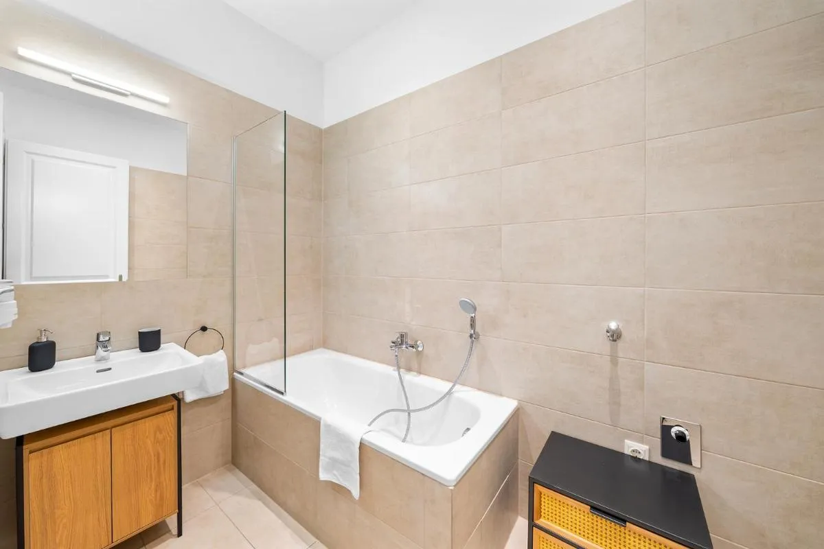 Vienna Chic Residences #Cozy Suite - 3