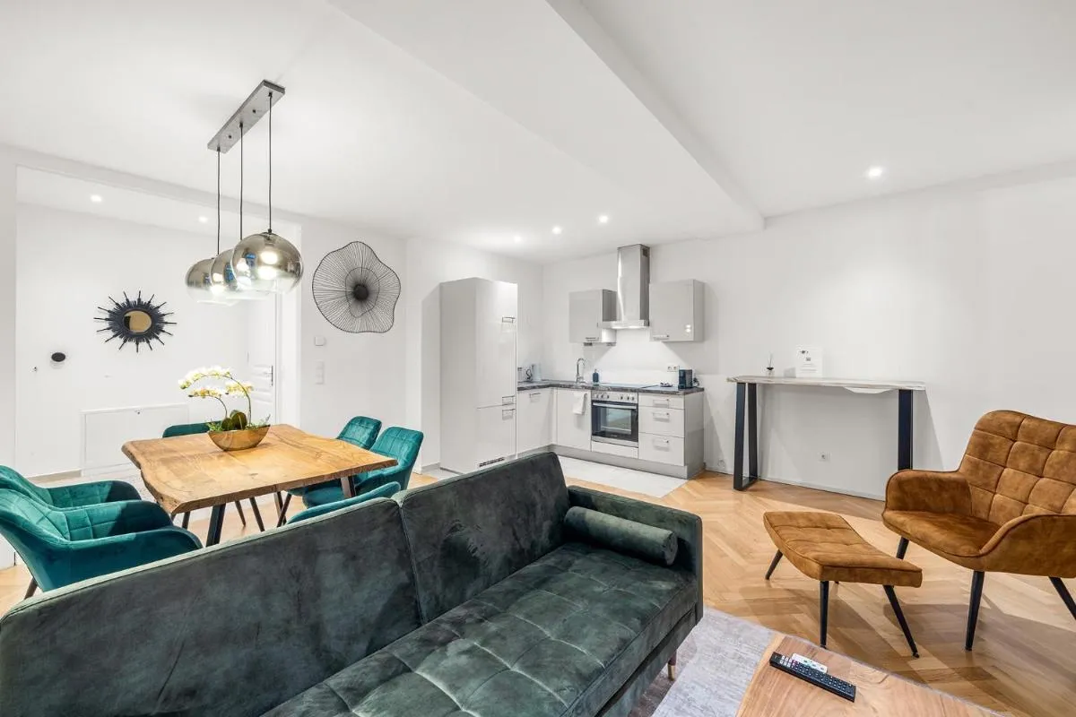 Vienna Chic Residences #Suite 12 - 3