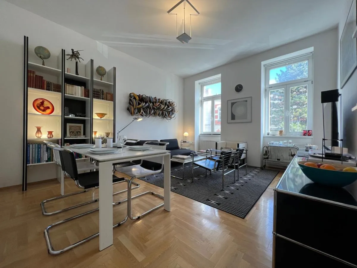 Vienna Design Apartment by Rabe – kostenfreier Parkplatz & Netflix & Coffee-Bar – nahe Schloss Schönbrunn - 2
