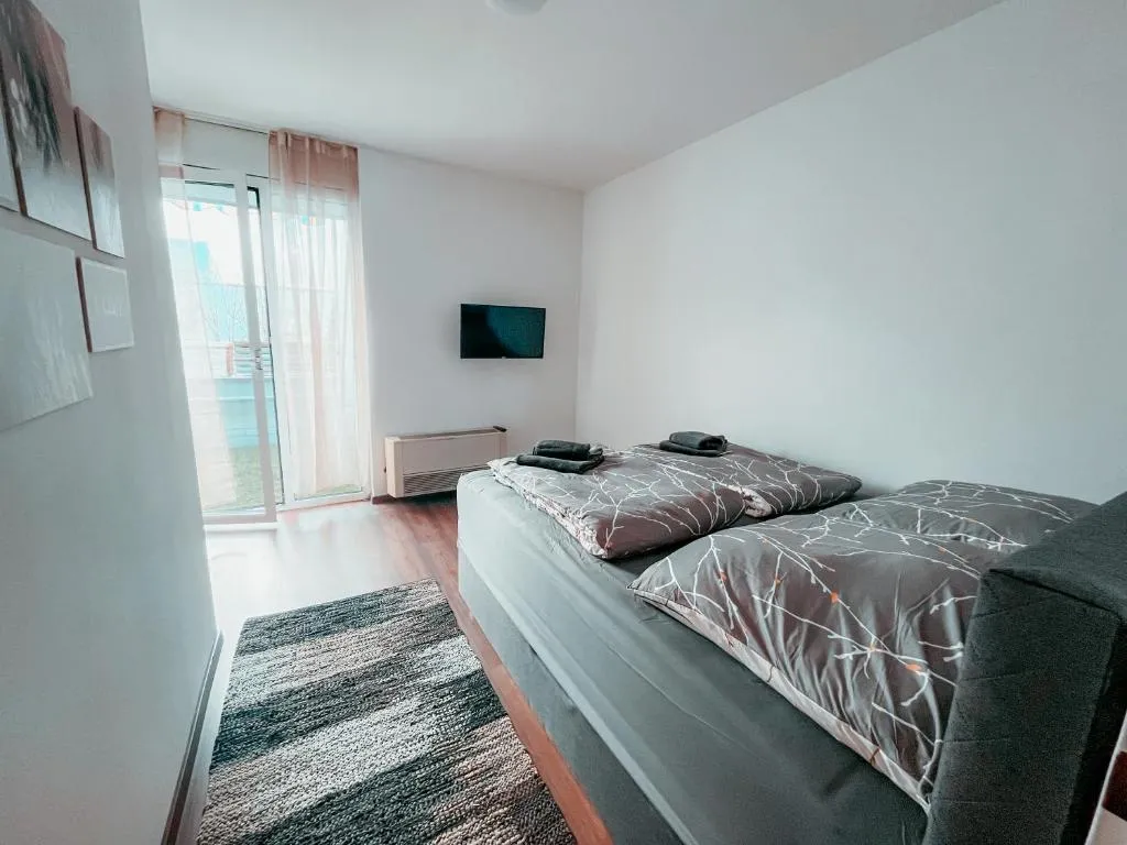 Vienna Shopping Center 3 Apartment