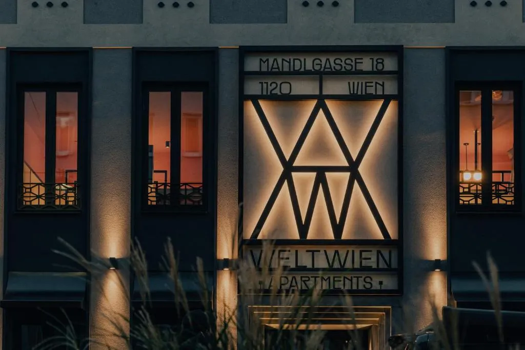 WELTWIEN Luxury Art Apartments & Free Parking