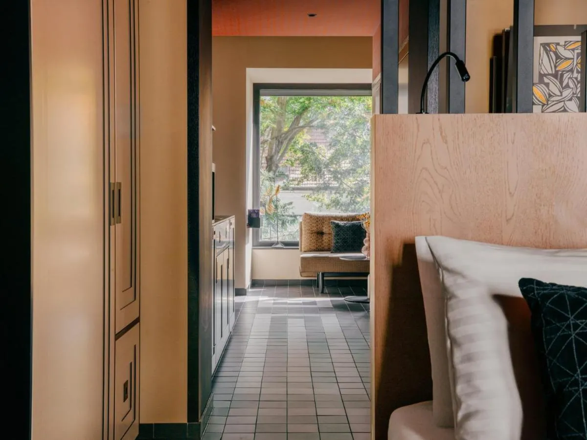 WELTWIEN Luxury Art Apartments & Free Parking - 3
