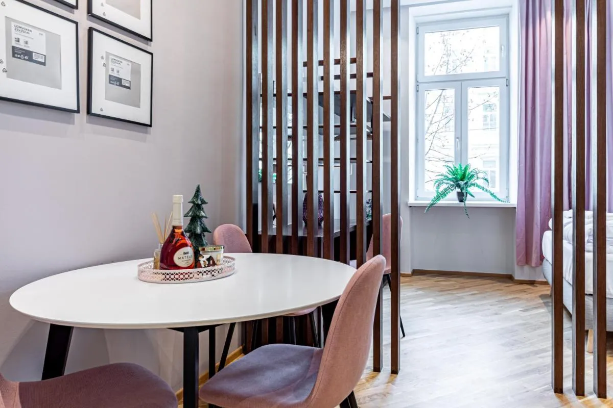 ZEUS Design Apartments - 3