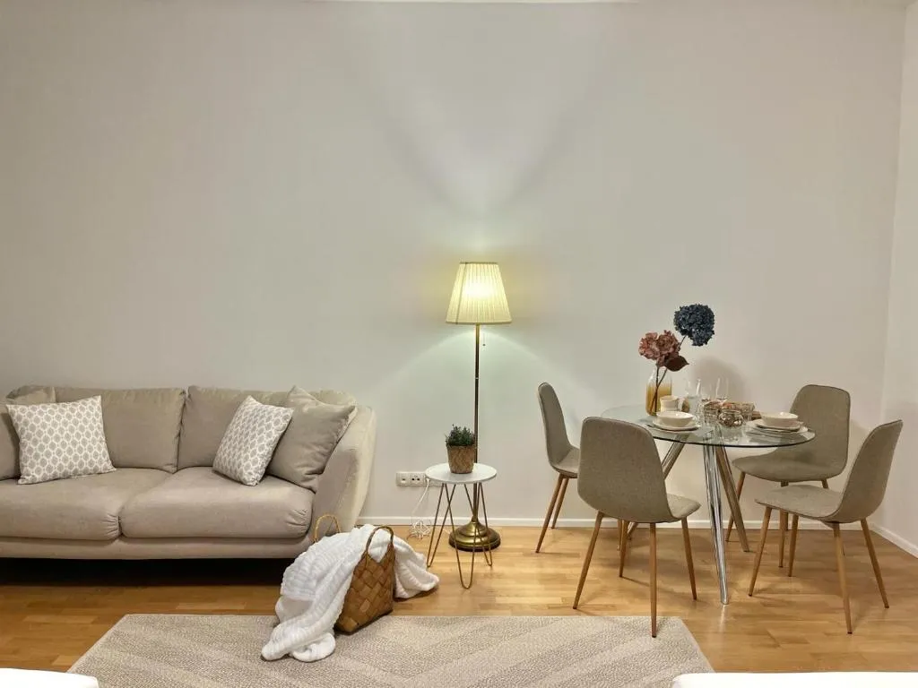 Zentrales Apartment mit Balkon