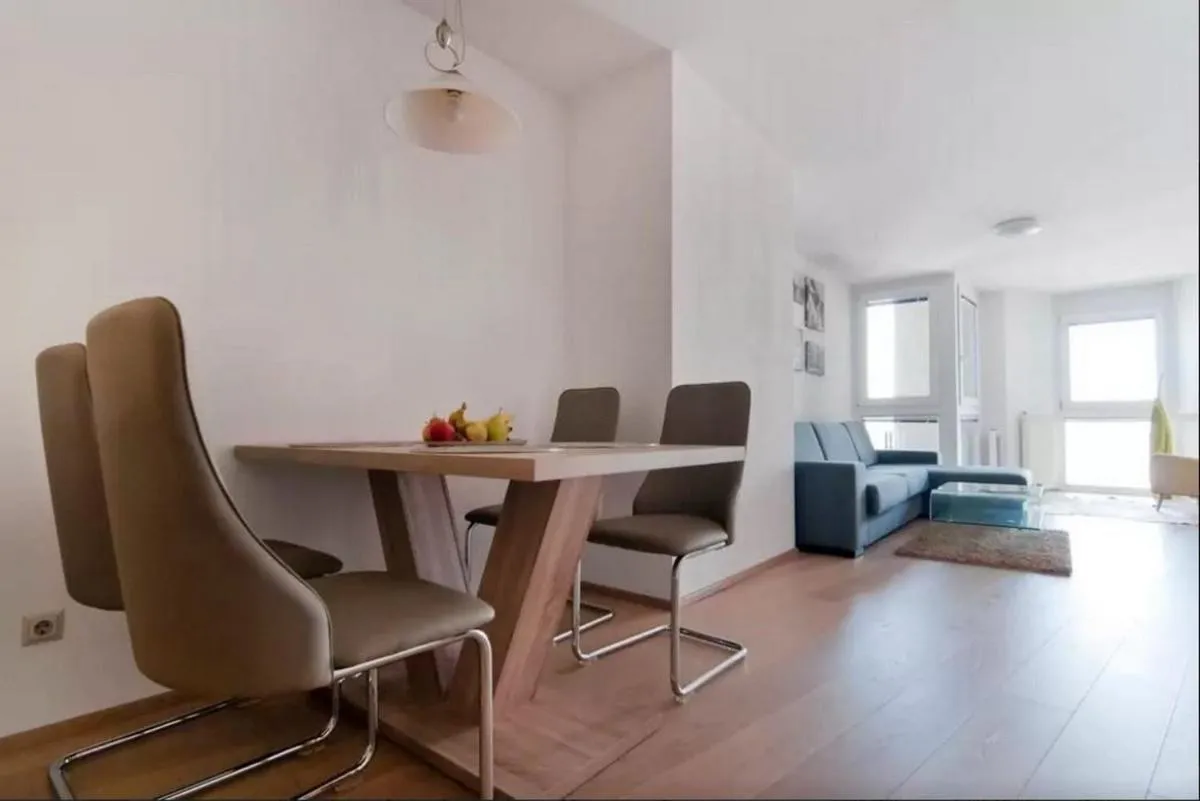 cosy apartment in perfect location - 3