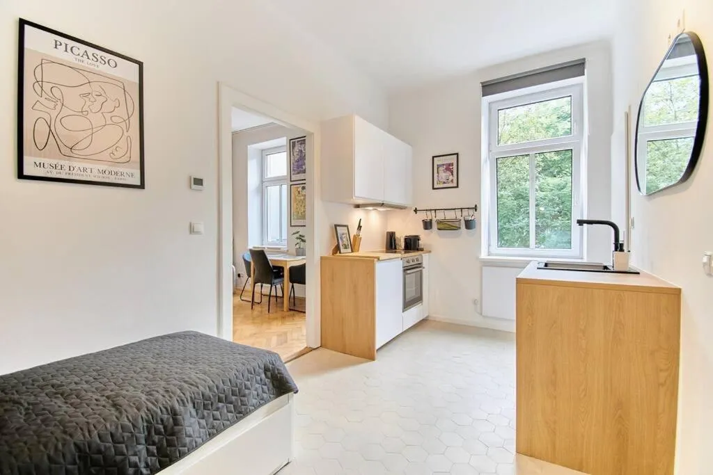 posh Studio Apartment – stylish & urban - 3