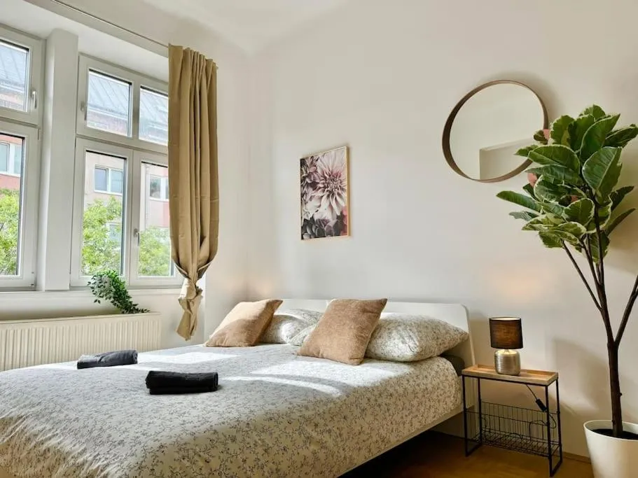 130 m2 Stylish 5 Bedroom Apartment - 2