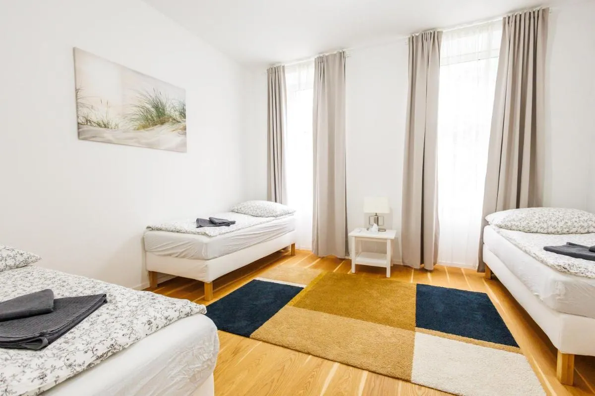 5 beds 2 bedrooms top apart in vienna’s heart - 2