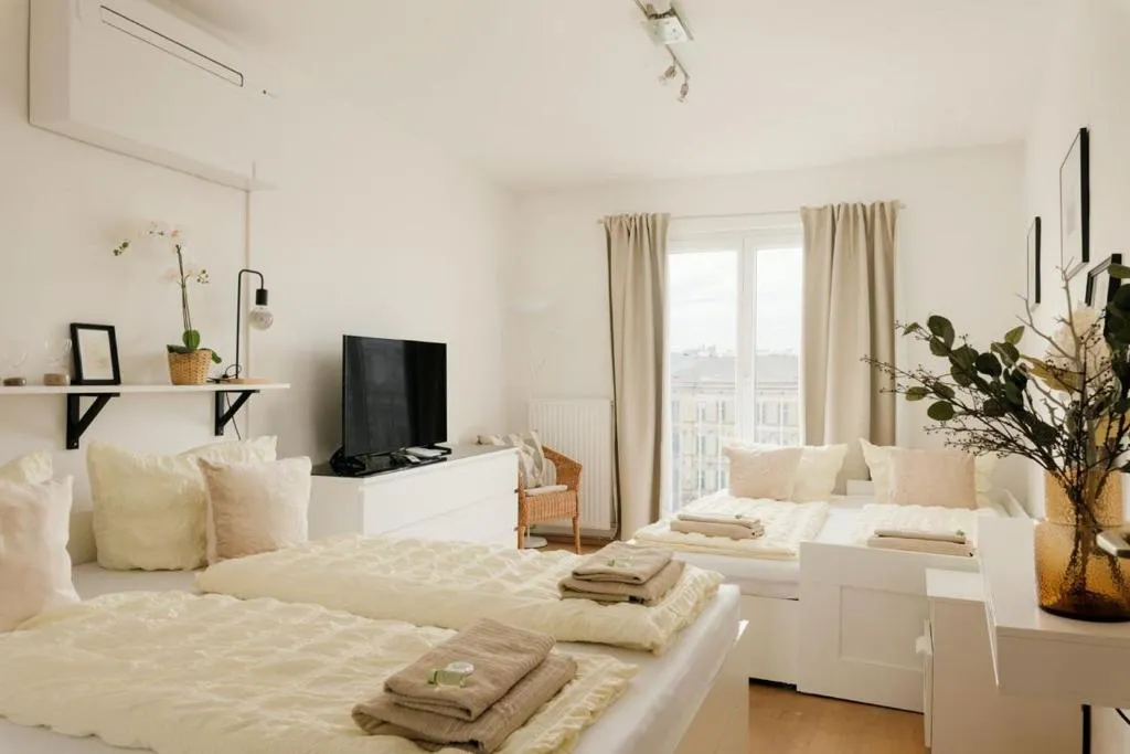 Apartment ZENTRAL direkt an U-BAHN STATION
