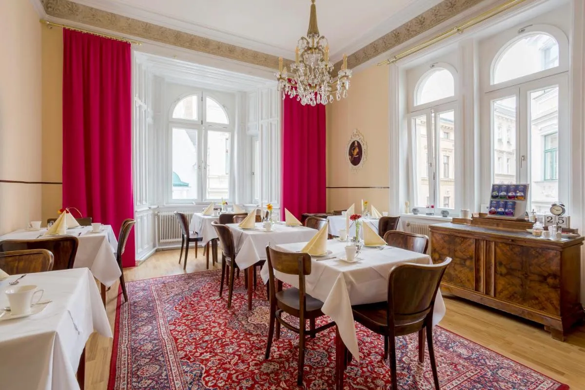 Boutique Hotel Columbia - 3