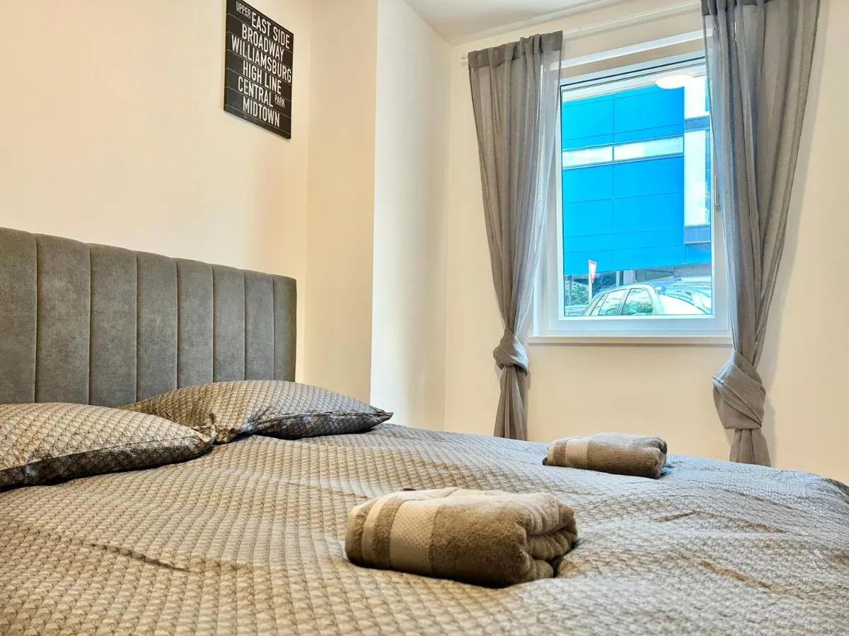Brand New Central & Modern Apartment - 2