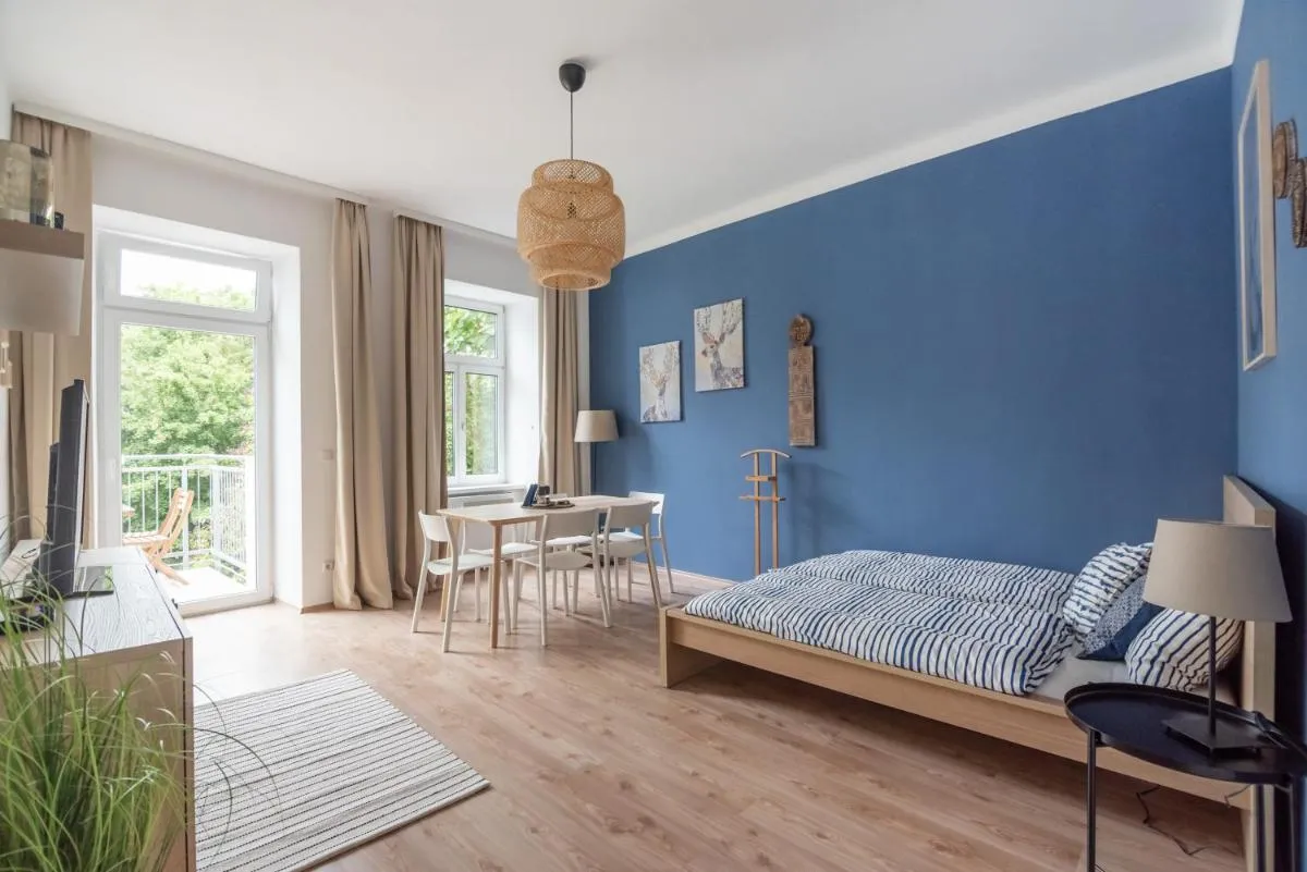 Bright, Cozy & Quiet - 2