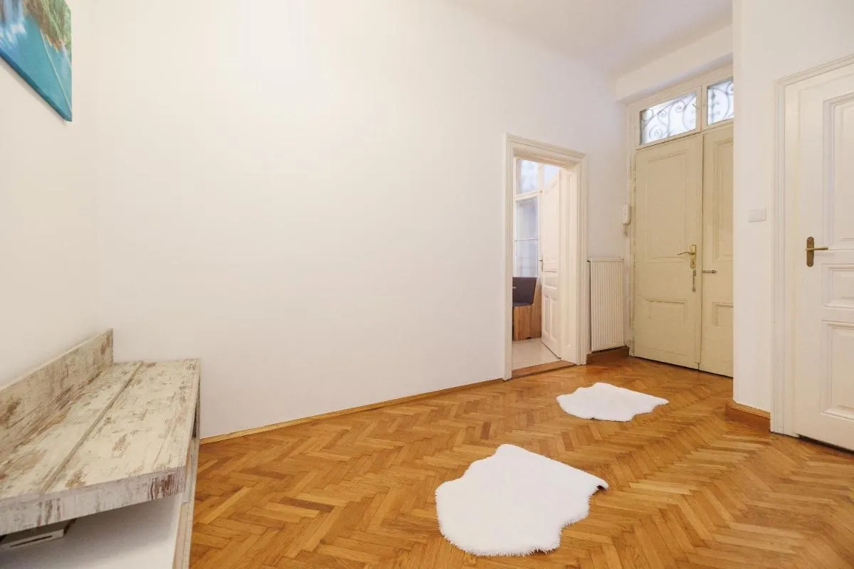 Central apartment – private sauna - 3
