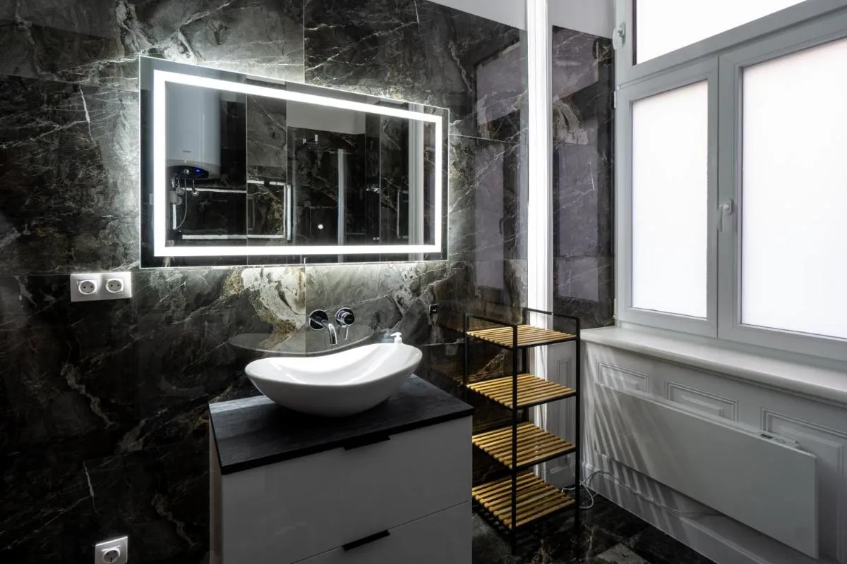 Central elegant Heritage Apartment with modern comfort - 3