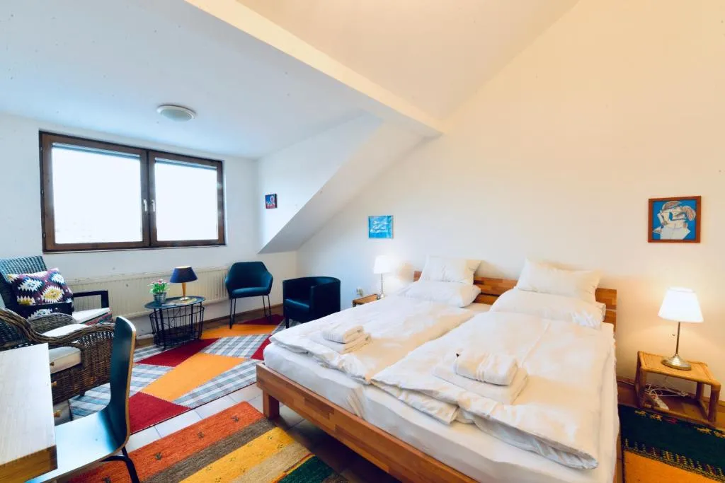 Charming Attic Apartment near Messe Wien and Center