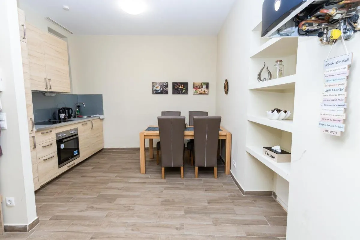 Comfortable romantic 1 bedroom apartment near Augarten - 3