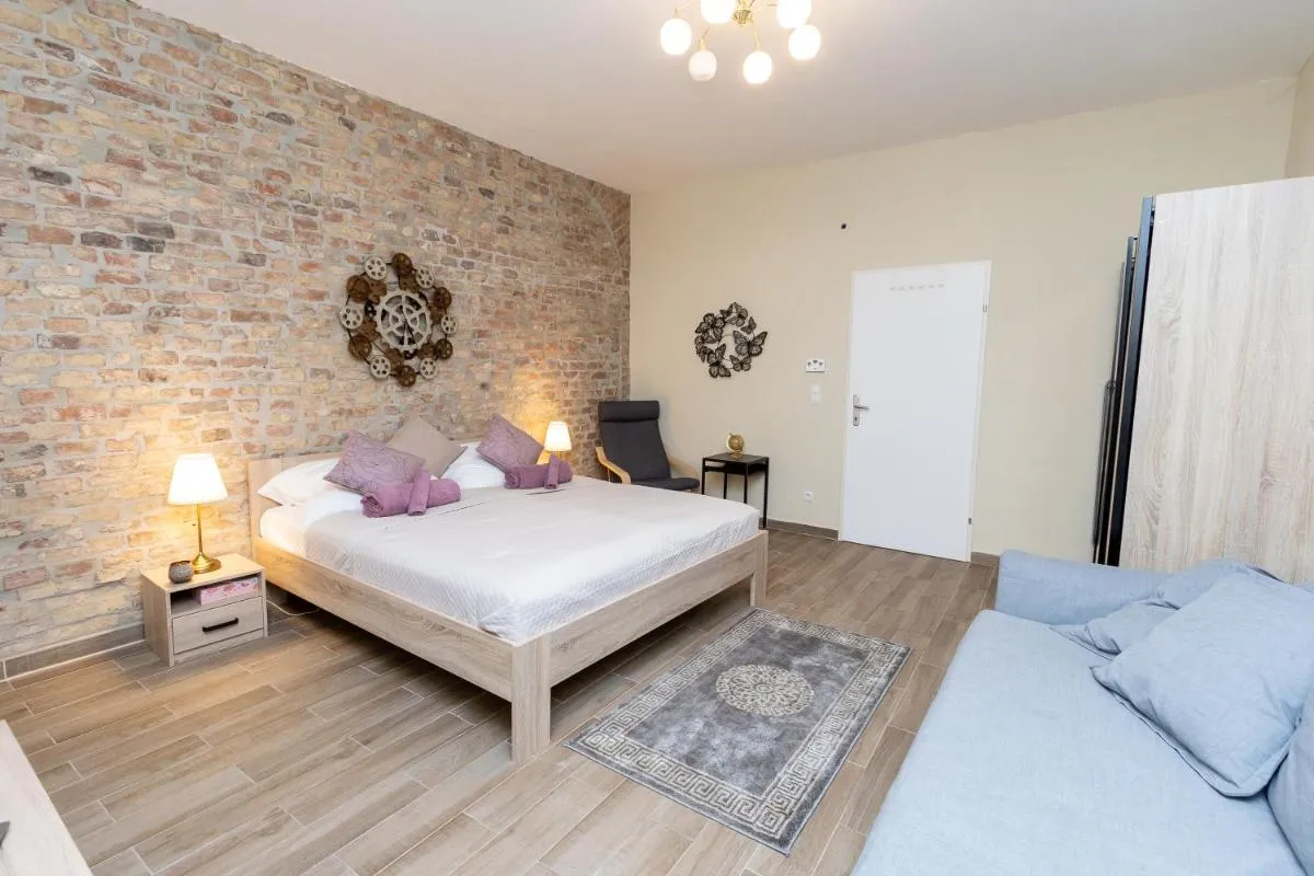 Comfortable romantic 1 bedroom apartment near Augarten - 2