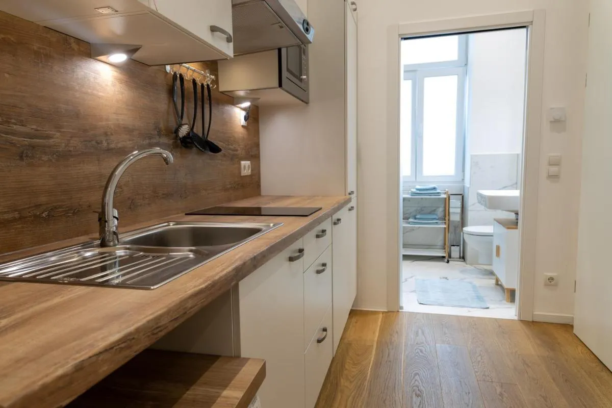 Cozy studio, private garden, 8 min to city center - 2