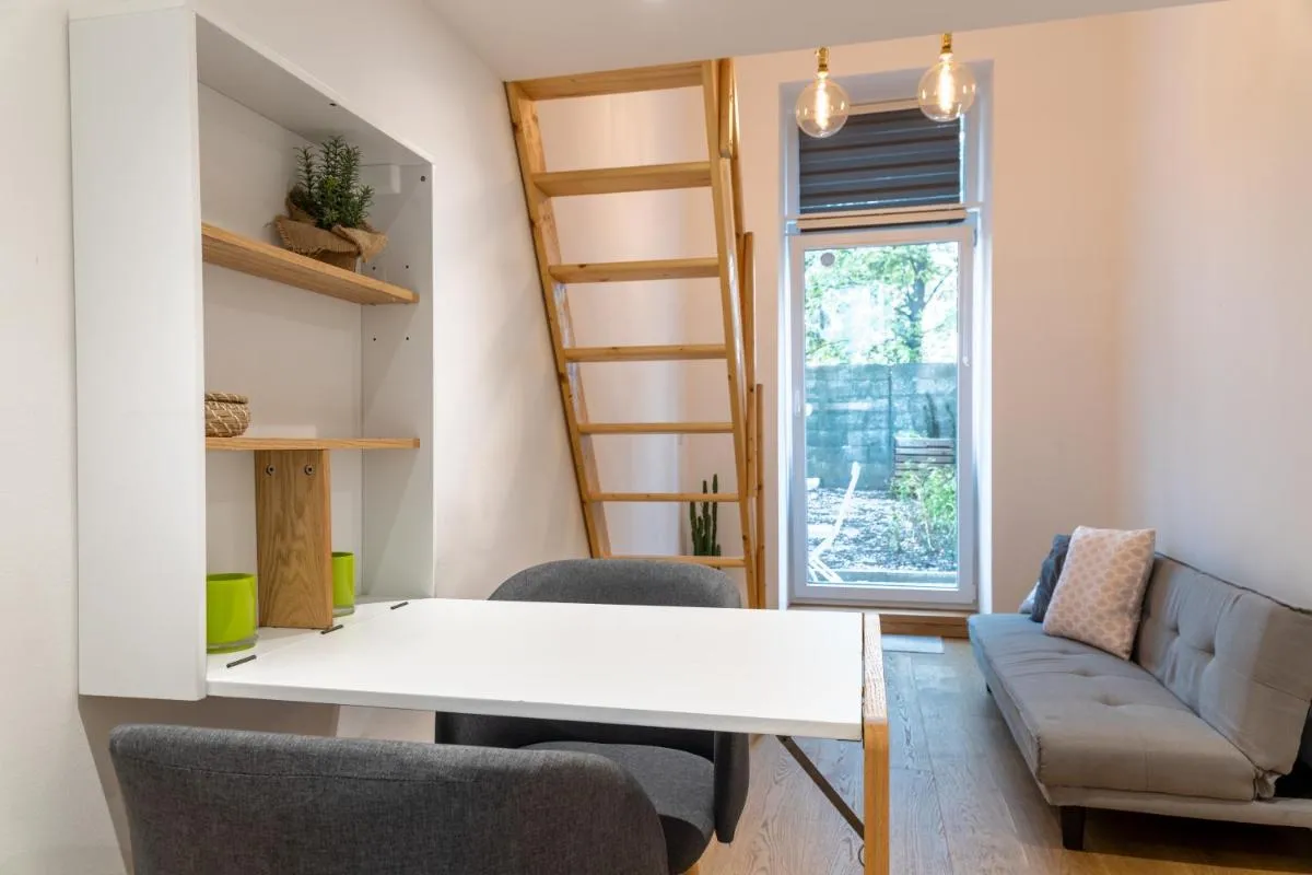 Cozy studio, private garden, 8 min to city center - 3