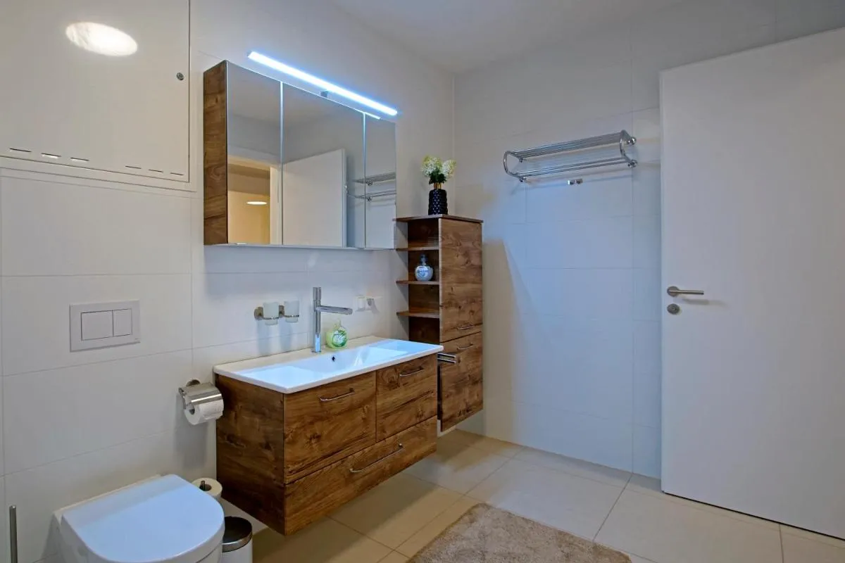 English Theater Apartment at Rathaus - 3