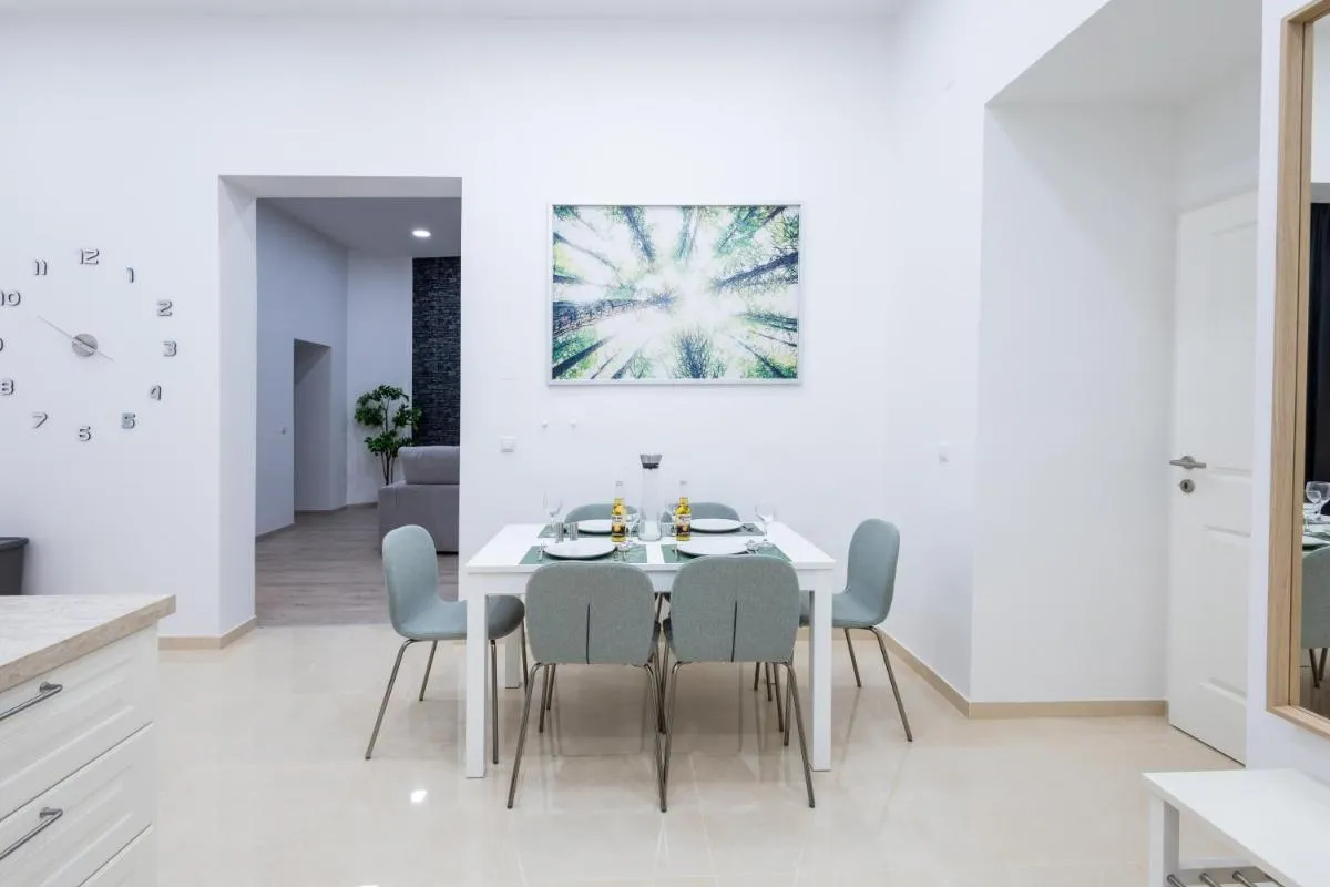 Family Deluxe a stone throw from the city centre and danube - 3