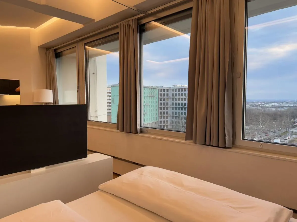 Luxury City Apartment with Skyline View - 2