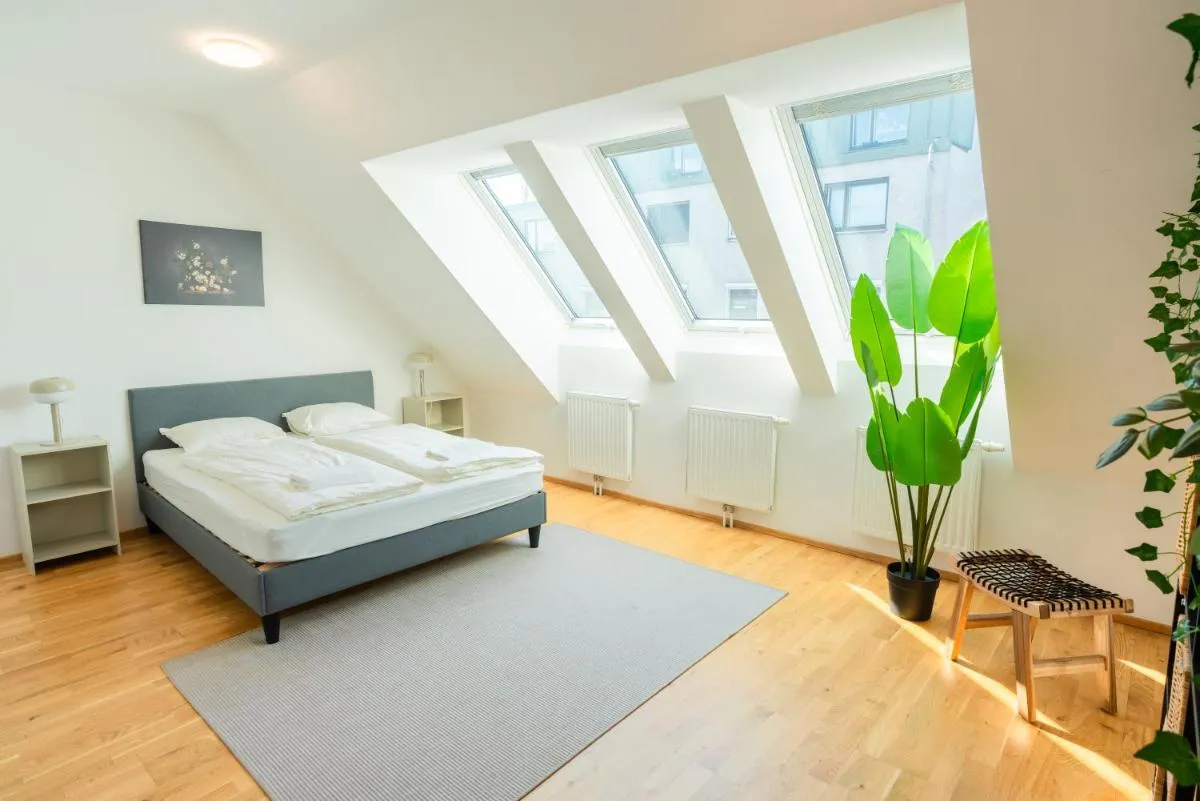Luxury Penthouse with Rooftop Terrace - 2