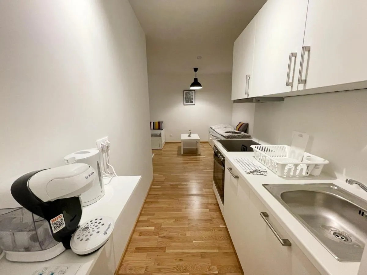 MUZETA11 – Modern Town Apartment with Balcony - 3