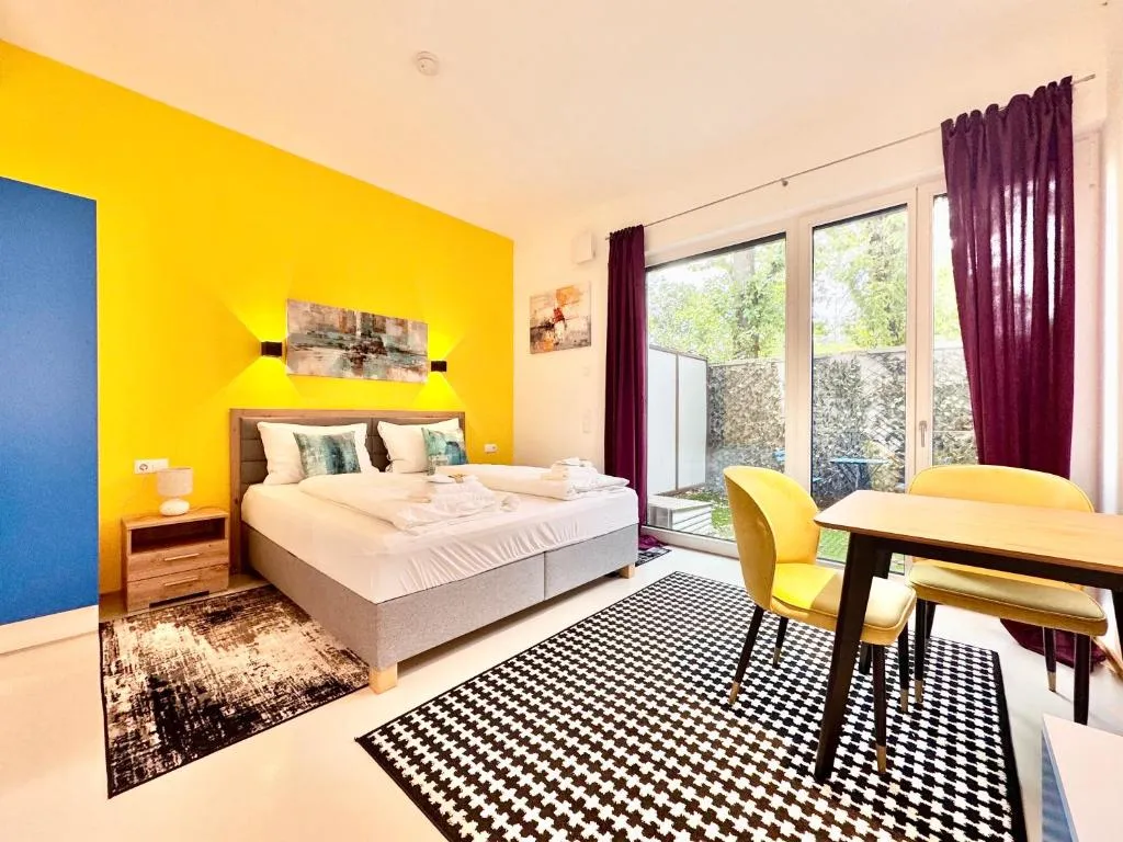 Möblierte Wohnung mit Terrasse