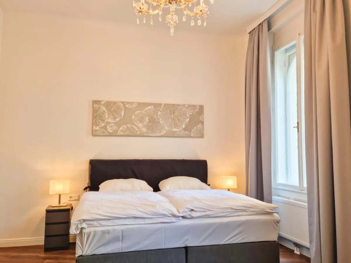 Pension Mozart – Newly Renovated - 2
