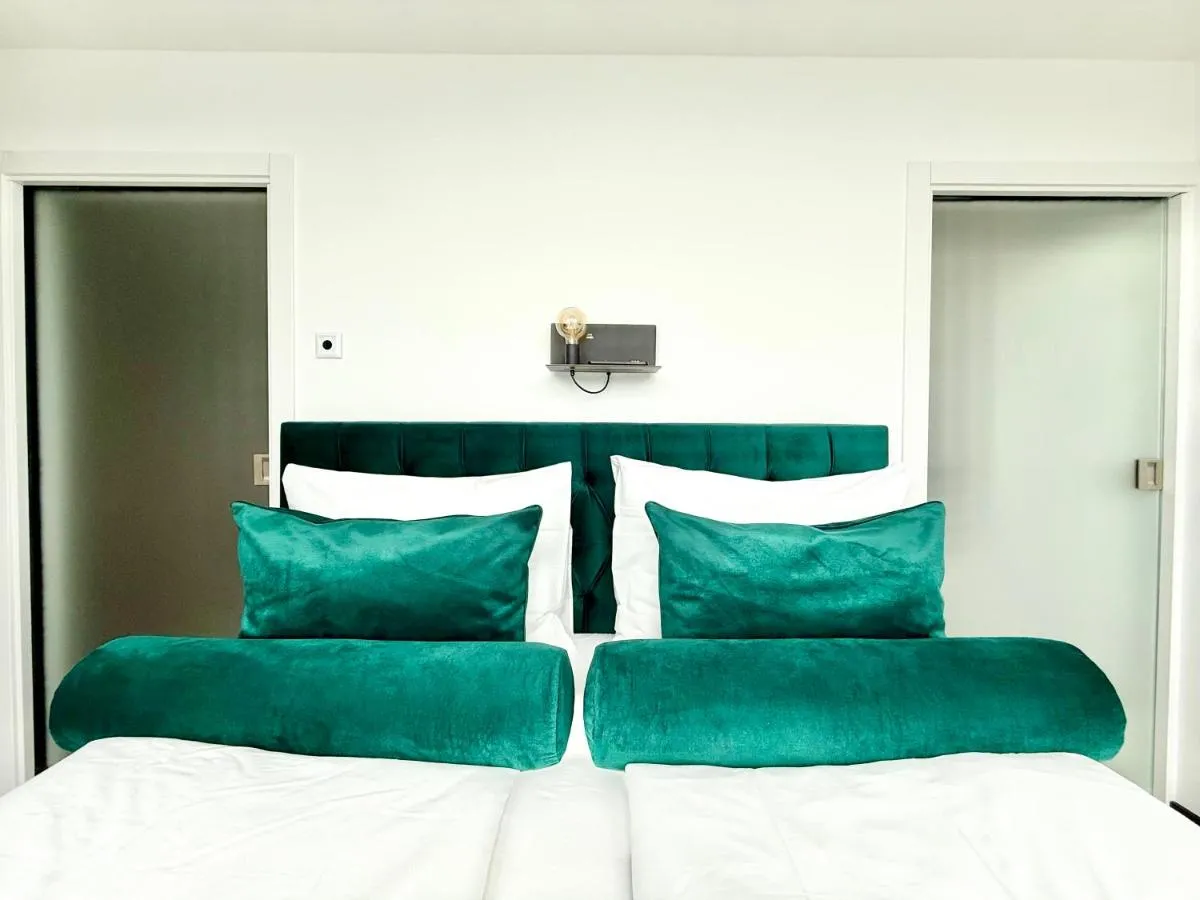 Penthouse Wien mit Parkplatz und Balkon - 2