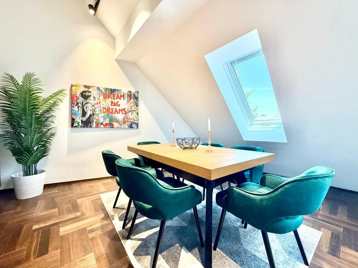 Penthouse Wien mit Parkplatz und Balkon - 3