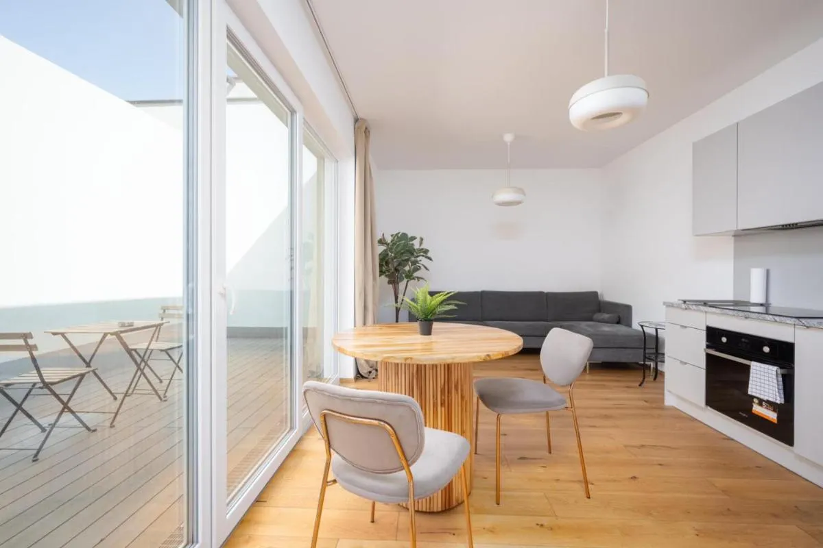 STAD10 – Apartments very close to subway U2 Stadlau - 2