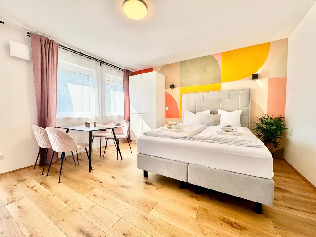Stylische Wohnung mit Balkon