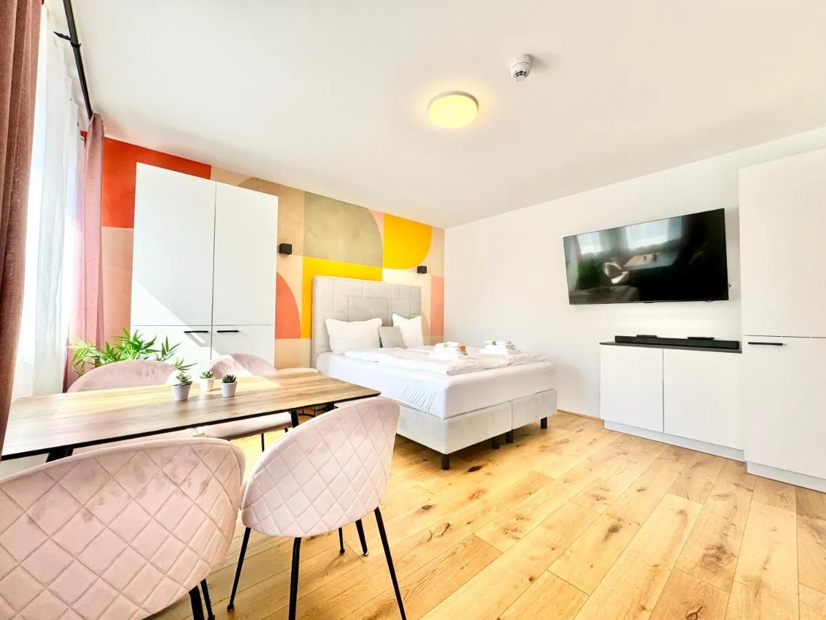 Stylische Wohnung mit Balkon - 3