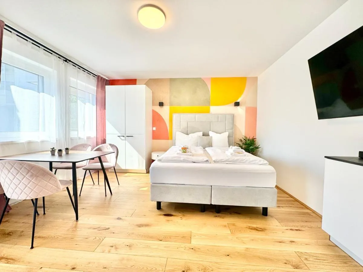 Stylische Wohnung mit Balkon - 2
