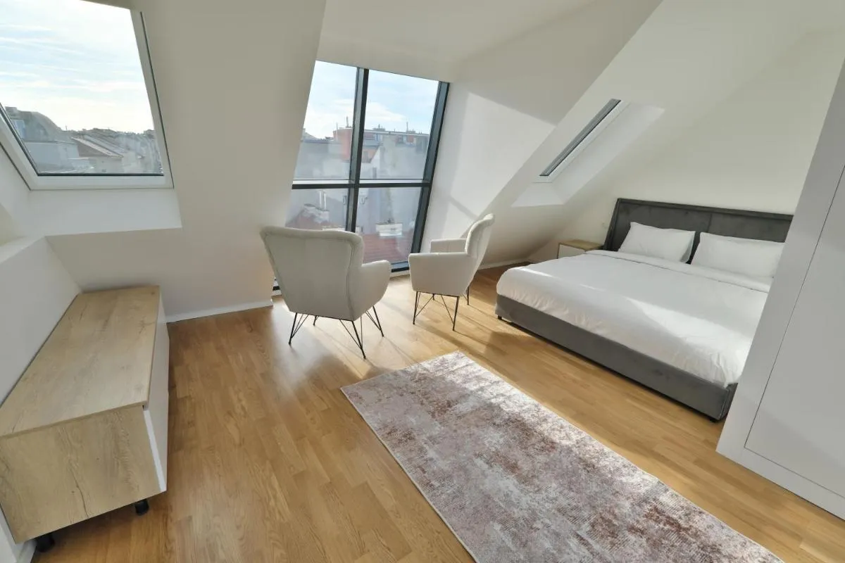 Vienna Lotus Apartments - 2