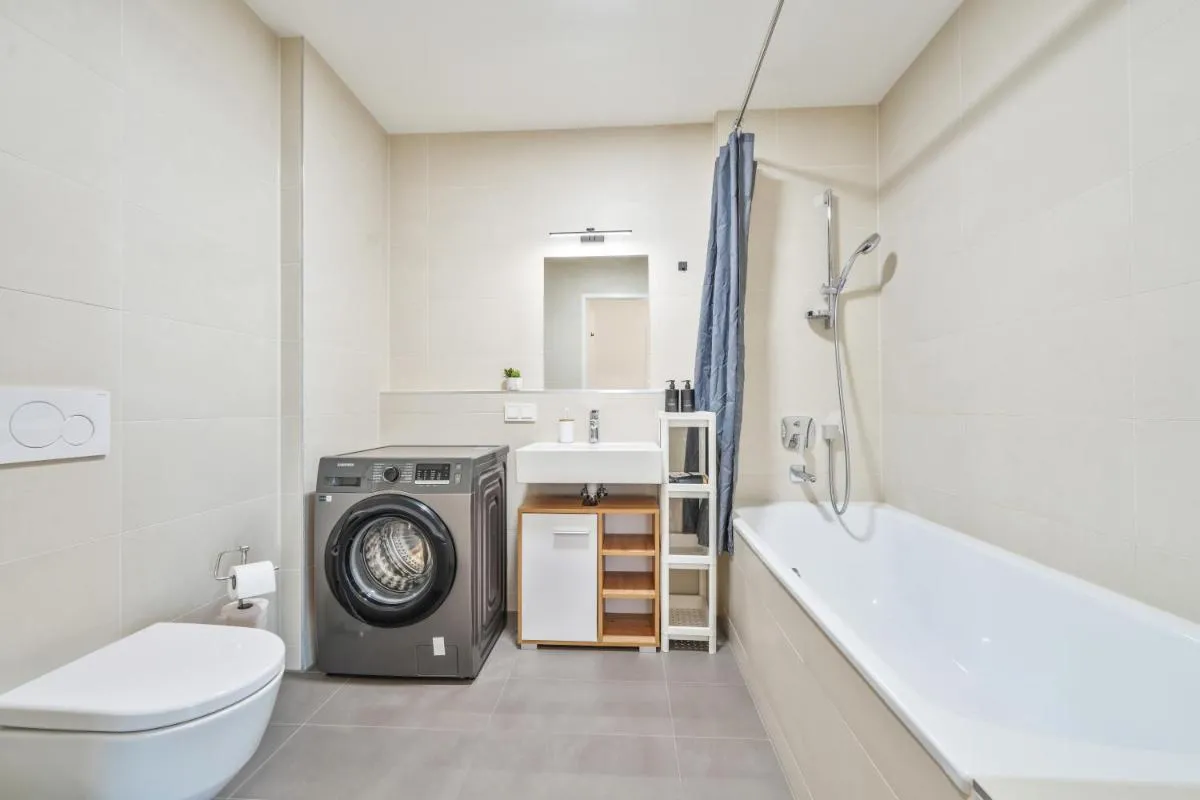 Vienna Sky Apartment I Rooftop pool I Netflix - 3